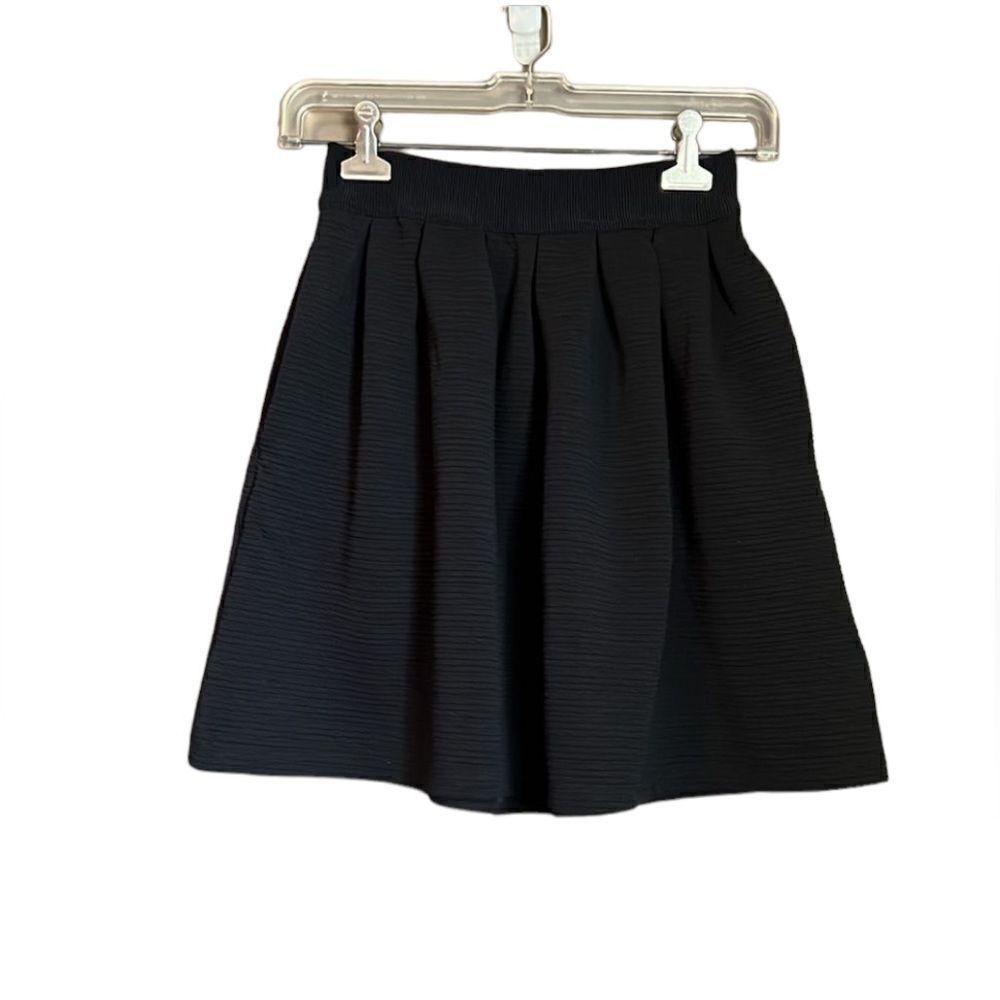 ‎3 for $30! Lauren Conrad black circle skirt.